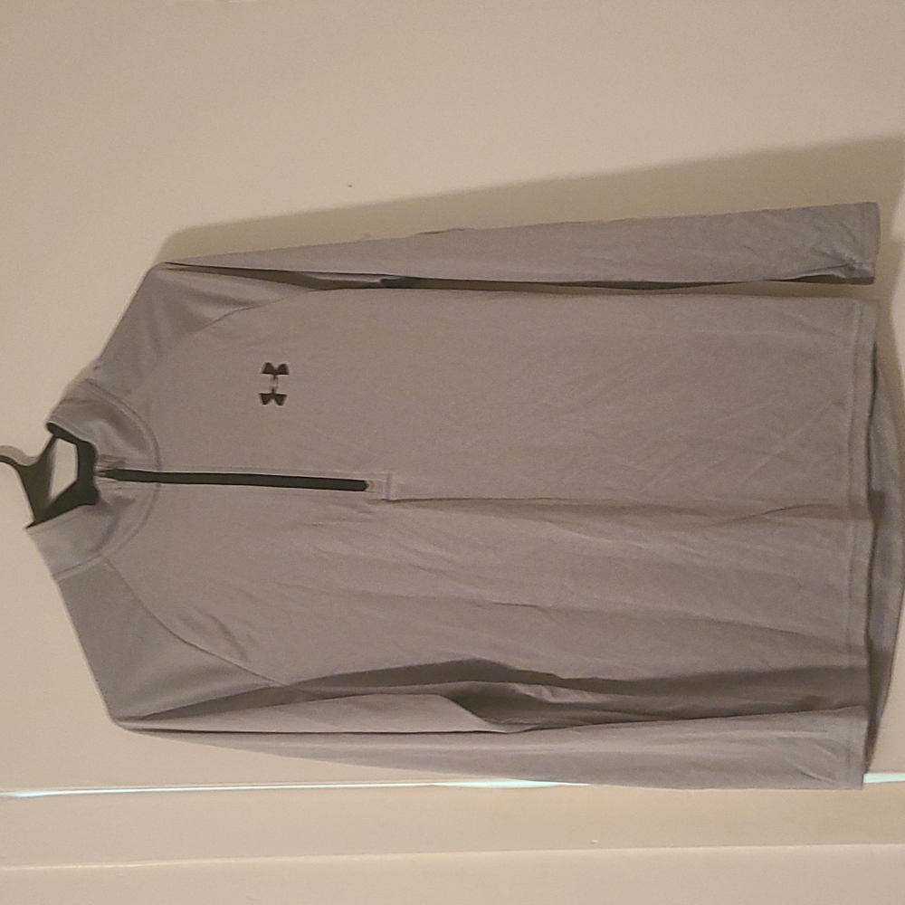 Under Armour 1/2 zip shirt